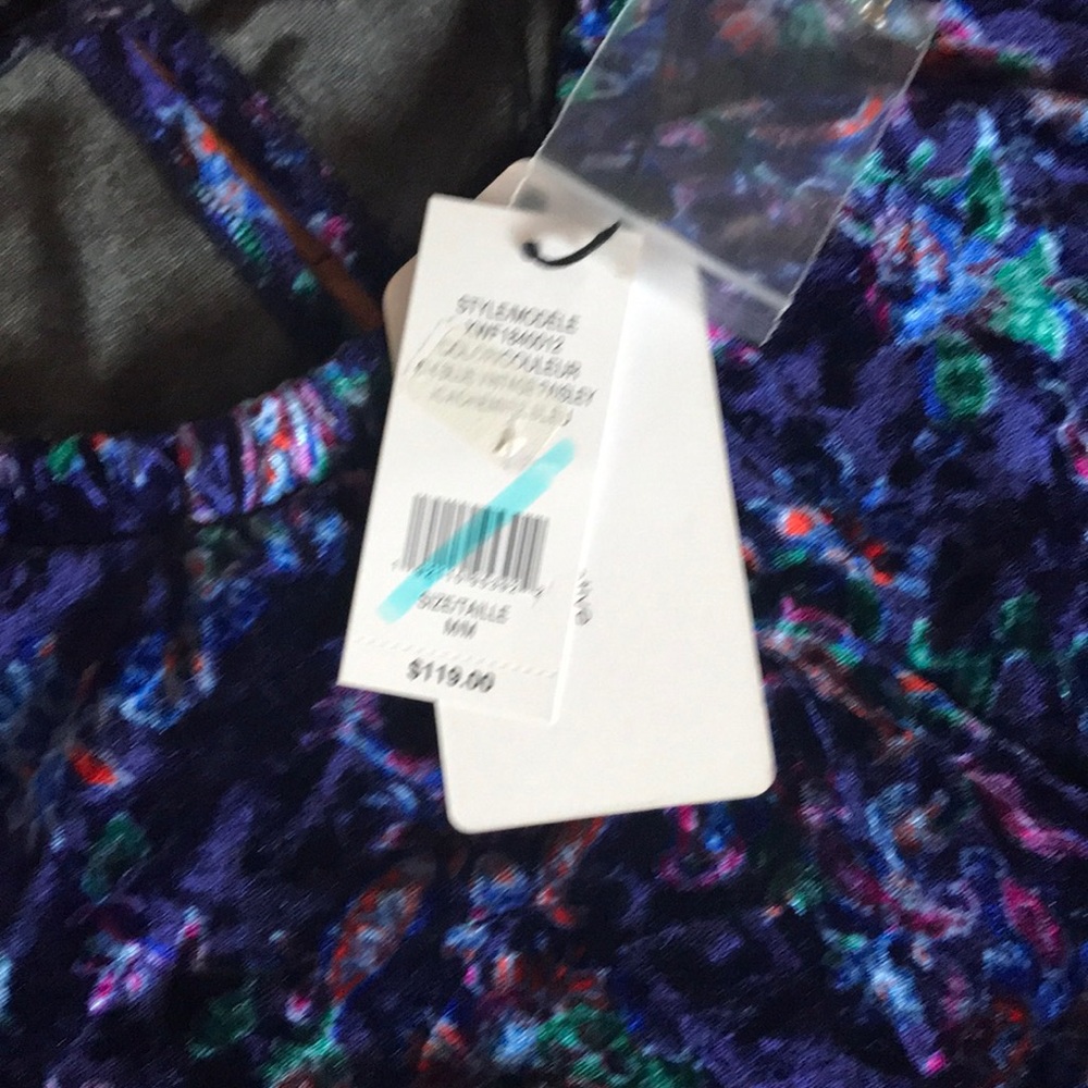 Dress - Picture 5 of 8